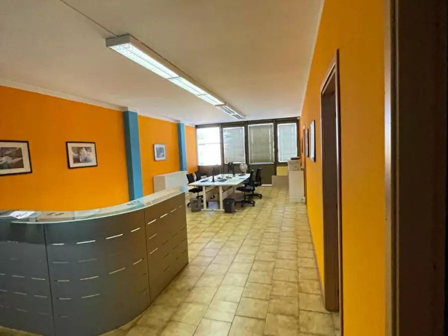 Immagine 3 di Ufficio in vendita  in Via Aldo Moro a Brescia
