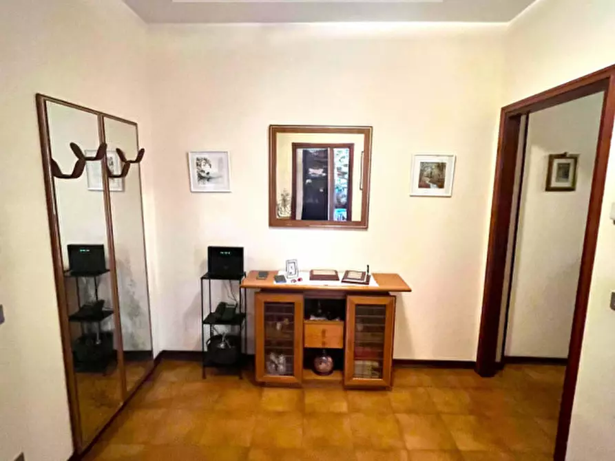 Immagine 3 di Appartamento in vendita  in Via delle Muneghe a Venezia