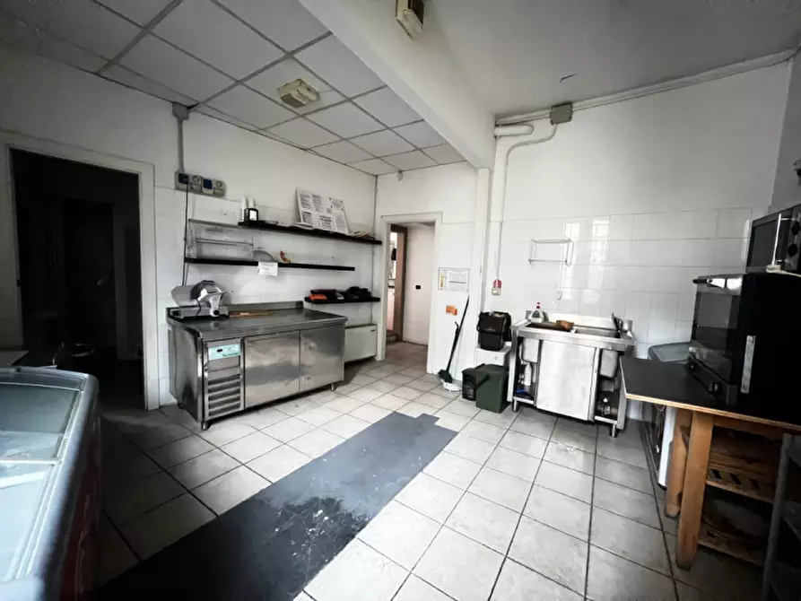 Immagine 8 di Palazzo in vendita  a Gardone Val Trompia