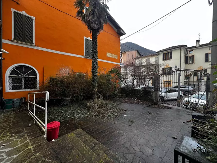 Immagine 10 di Palazzo in vendita  a Gardone Val Trompia