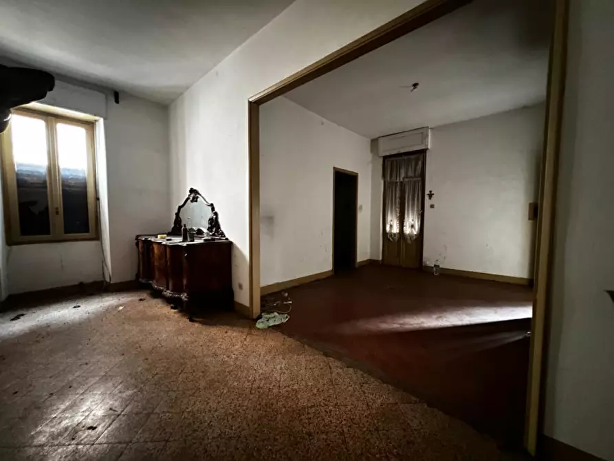 Immagine 25 di Palazzo in vendita  a Gardone Val Trompia