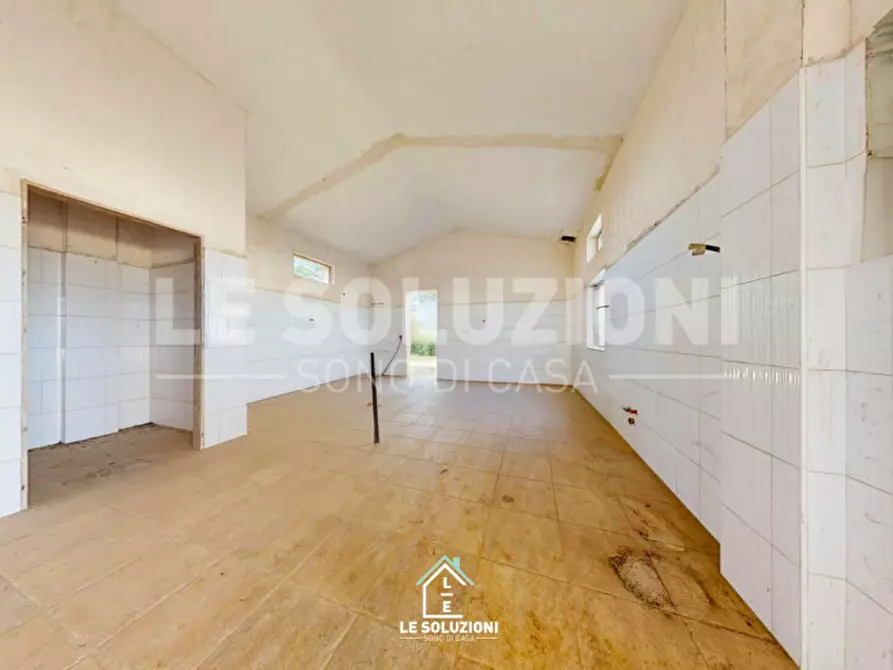 Immagine 38 di Villa in vendita  in strada comunale genna 47 a Castellana Grotte