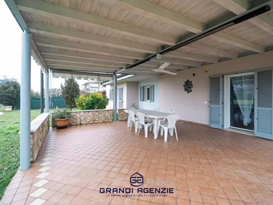 Immagine 2 di Casa indipendente in vendita  in Cavazzale a Monticello Conte Otto