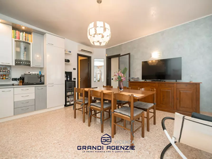 Immagine 7 di Casa indipendente in vendita  in Cavazzale a Monticello Conte Otto