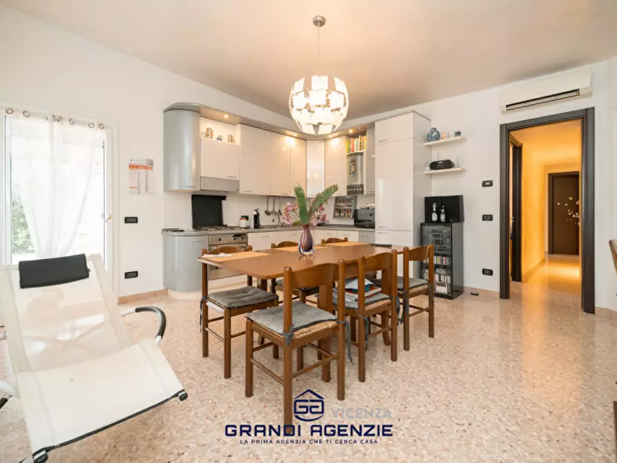 Immagine 8 di Casa indipendente in vendita  in Cavazzale a Monticello Conte Otto