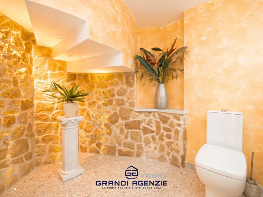 Immagine 30 di Casa indipendente in vendita  in Cavazzale a Monticello Conte Otto