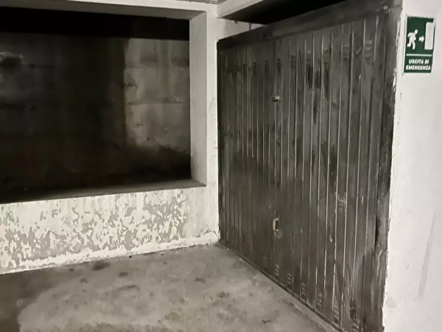 Immagine 2 di Garage in vendita  in Piazza del Popolo a Verona