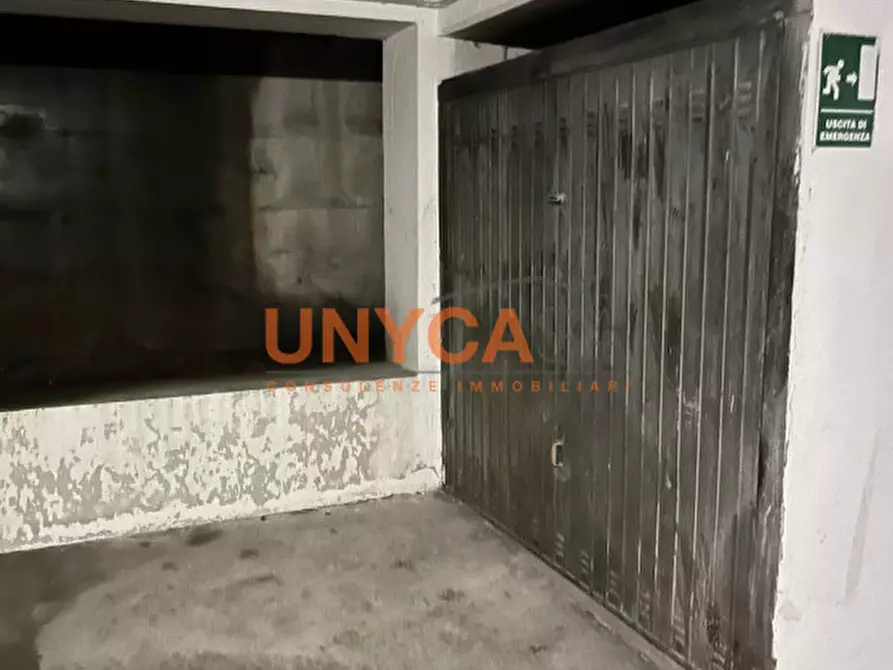 Immagine 2 di Garage in vendita  in Piazza del Popolo a Verona