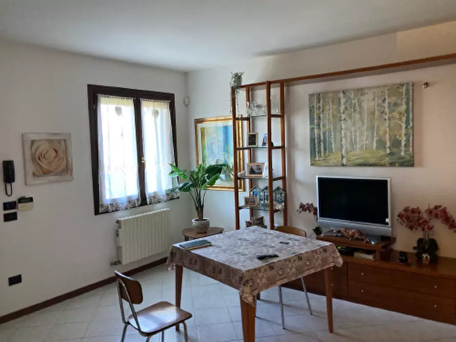 Immagine 5 di Appartamento in vendita  in Via Palmanova, 18 a Venezia