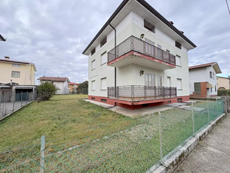 Immagine 1 di Casa bifamiliare in vendita  in Via Marsala a Udine