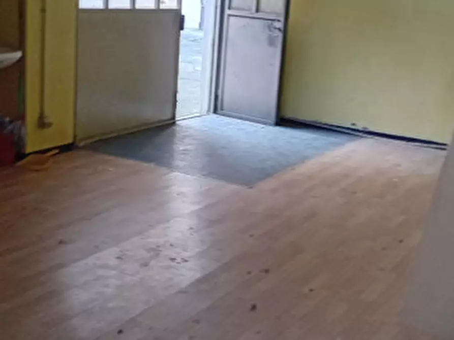Immagine 4 di Magazzino in vendita  in Via Beaulard 31 a Torino