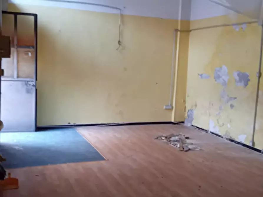 Immagine 8 di Magazzino in vendita  in Via Beaulard 31 a Torino