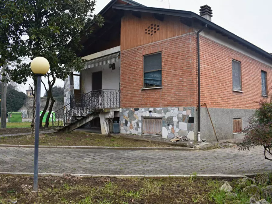 Immagine 2 di Casa indipendente in vendita  in via Solari a Montechiarugolo