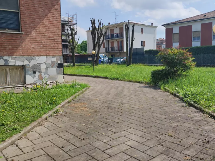 Immagine 3 di Casa indipendente in vendita  in via Solari a Montechiarugolo