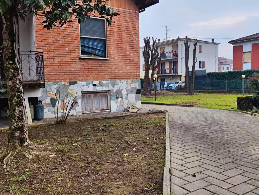 Immagine 6 di Casa indipendente in vendita  in via Solari a Montechiarugolo