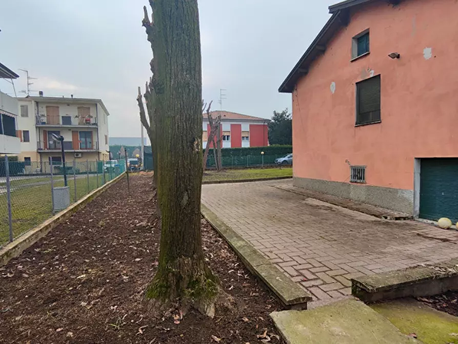 Immagine 30 di Casa indipendente in vendita  in via Solari a Montechiarugolo