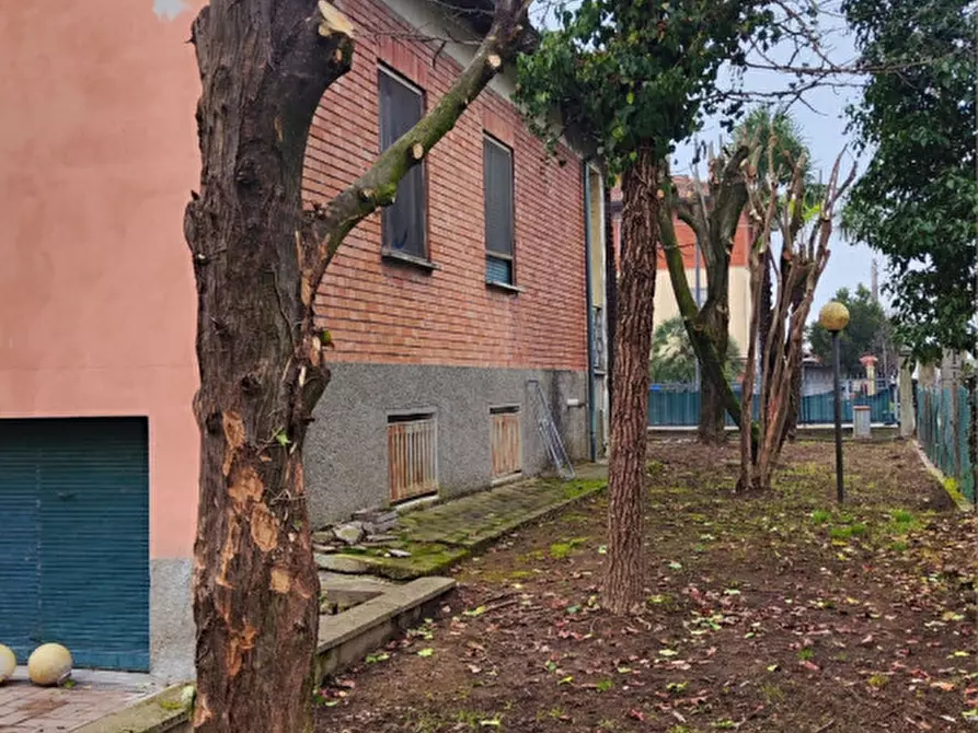 Immagine 33 di Casa indipendente in vendita  in via Solari a Montechiarugolo