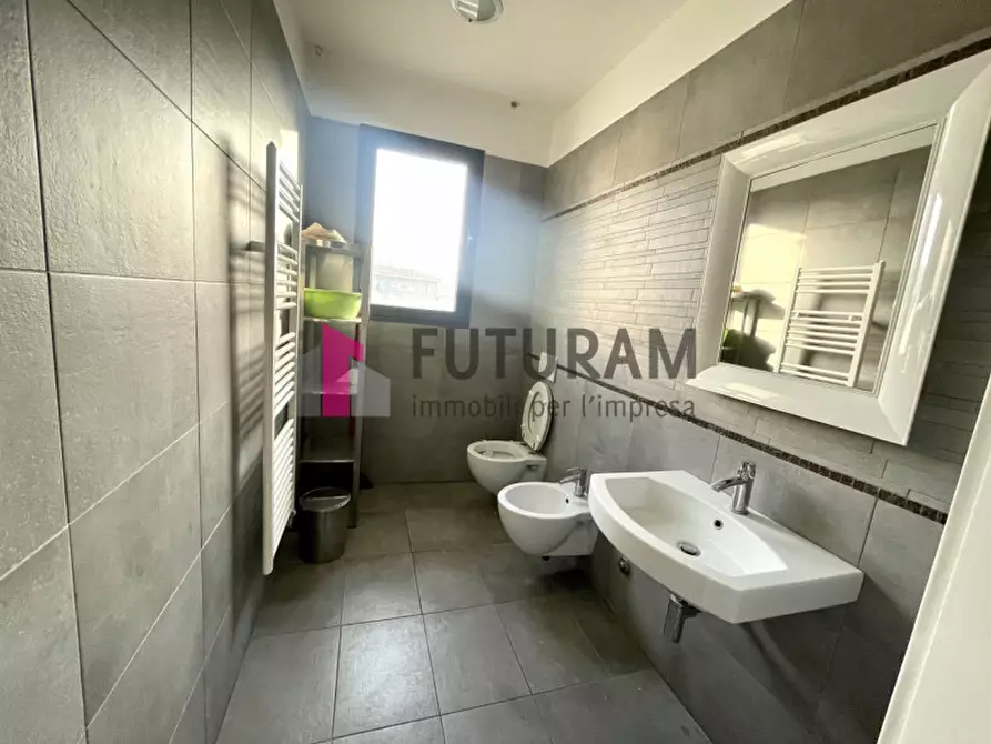 Immagine 9 di Ufficio in affitto  in VIA LONGHIN 1 a Padova