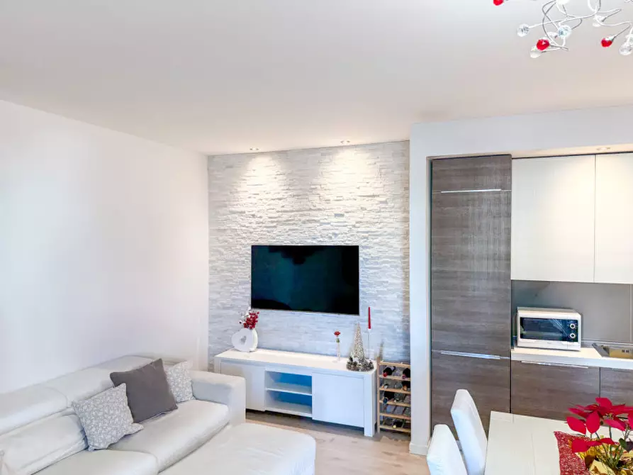 Immagine 7 di Appartamento in vendita  in Via Feltrina a Trevignano