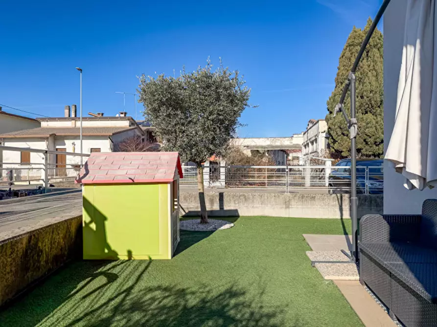 Immagine 22 di Appartamento in vendita  in Via Feltrina a Trevignano