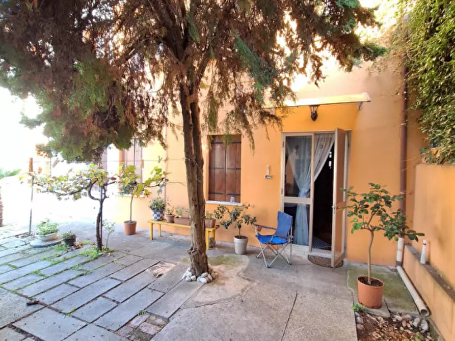 Immagine 3 di Casa bifamiliare in vendita  in Via Jacopone da Todi a Rovigo
