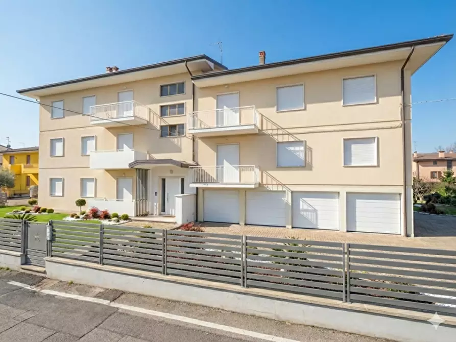 Immagine 1 di Appartamento in vendita  in ZONA PERARA a Altavilla Vicentina