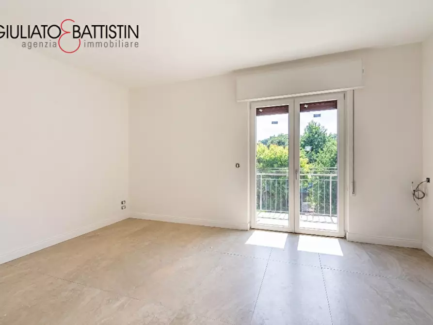 Immagine 4 di Appartamento in vendita  in ZONA PERARA a Altavilla Vicentina