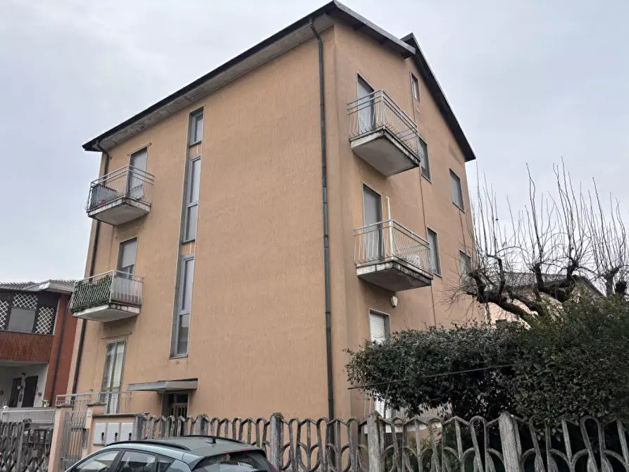 Immagine 1 di Appartamento in affitto  in via petrarca 68 a Rho