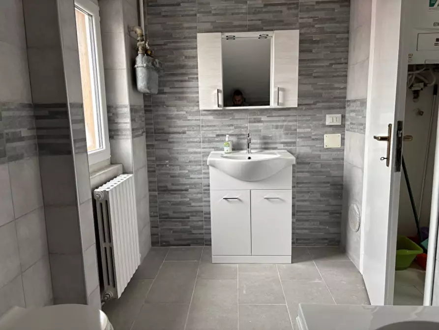 Immagine 11 di Appartamento in affitto  in via petrarca 68 a Rho