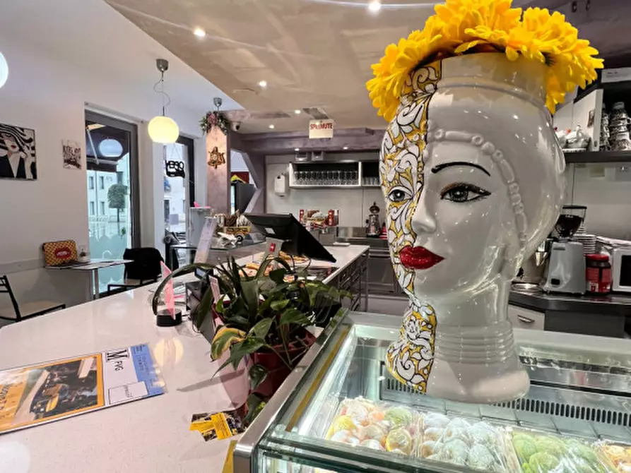 Immagine 6 di Attività commerciale in vendita  in piazza Italia, 33 a Maniago