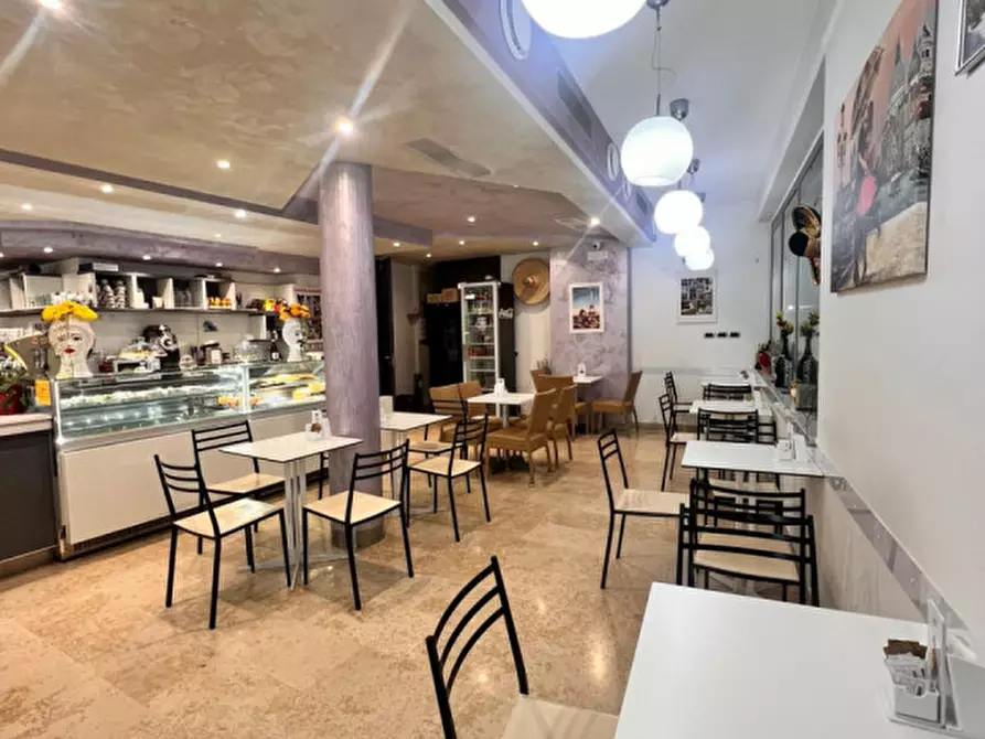 Immagine 11 di Attività commerciale in vendita  in piazza Italia, 33 a Maniago