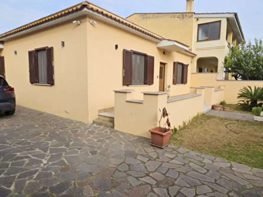 Immagine 2 di Casa bifamiliare in vendita  in Via delle Tartarughe 17 a Fiumicino