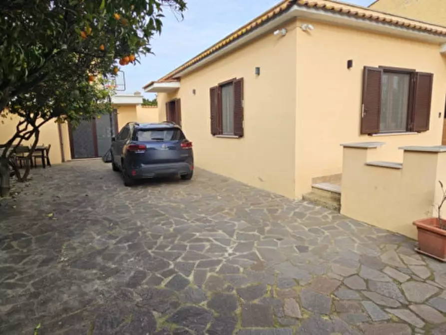 Immagine 3 di Casa bifamiliare in vendita  in Via delle Tartarughe 17 a Fiumicino