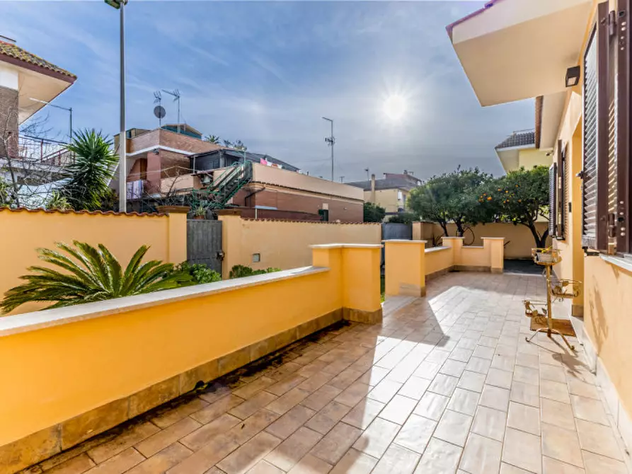 Immagine 8 di Casa bifamiliare in vendita  in Via delle Tartarughe 17 a Fiumicino