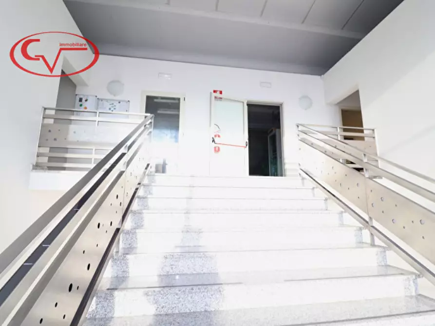 Immagine 10 di Laboratorio in vendita  in Terranuova Bracciolini a Terranuova Bracciolini