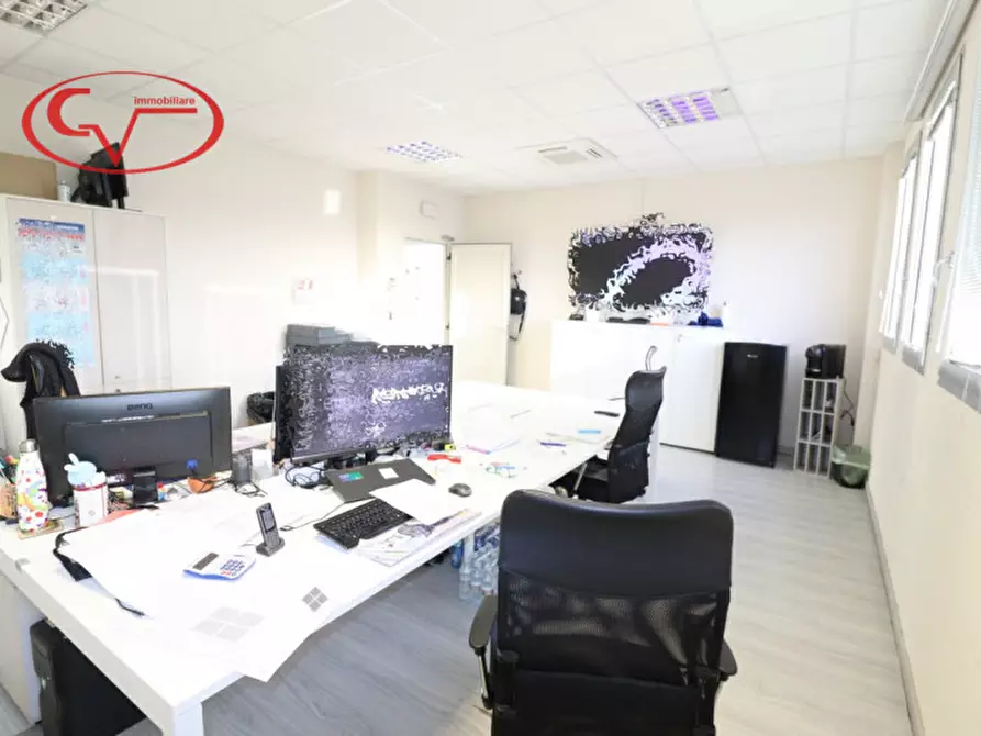 Immagine 15 di Laboratorio in vendita  in Terranuova Bracciolini a Terranuova Bracciolini