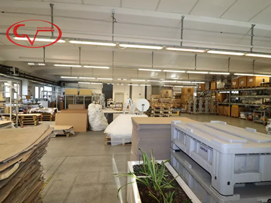 Immagine 16 di Laboratorio in vendita  in Terranuova Bracciolini a Terranuova Bracciolini