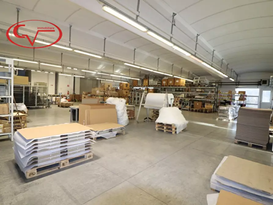 Immagine 17 di Laboratorio in vendita  in Terranuova Bracciolini a Terranuova Bracciolini