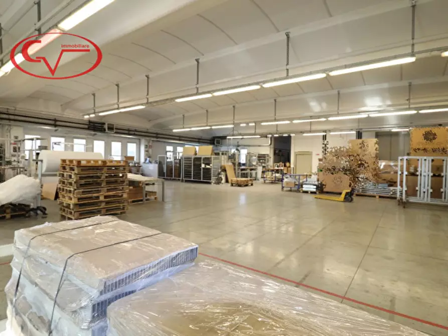 Immagine 18 di Laboratorio in vendita  in Terranuova Bracciolini a Terranuova Bracciolini