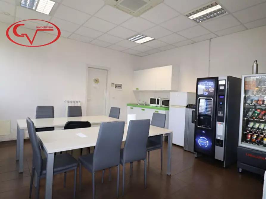 Immagine 19 di Laboratorio in vendita  in Terranuova Bracciolini a Terranuova Bracciolini