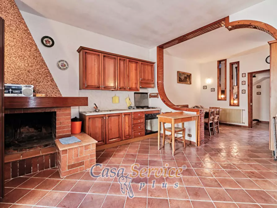 Immagine 10 di Casa indipendente in vendita  in Via Dabormida a Collepasso