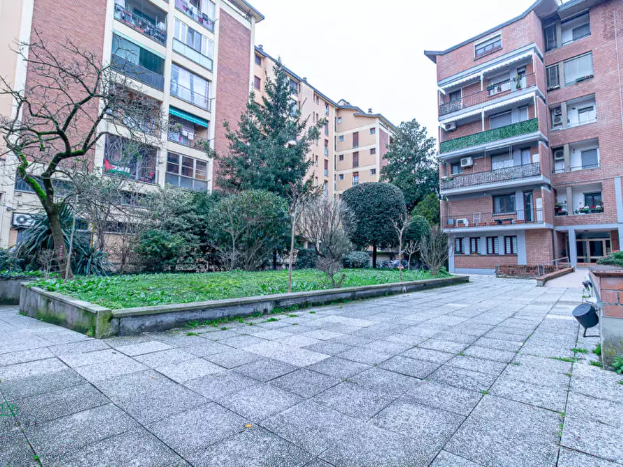 Immagine 2 di Appartamento in vendita  in via emilia 1 a San Lazzaro Di Savena