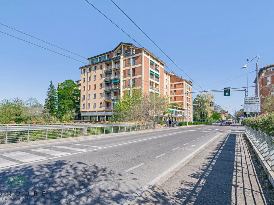 Immagine 30 di Appartamento in vendita  in Via Emilia 1 a San Lazzaro Di Savena