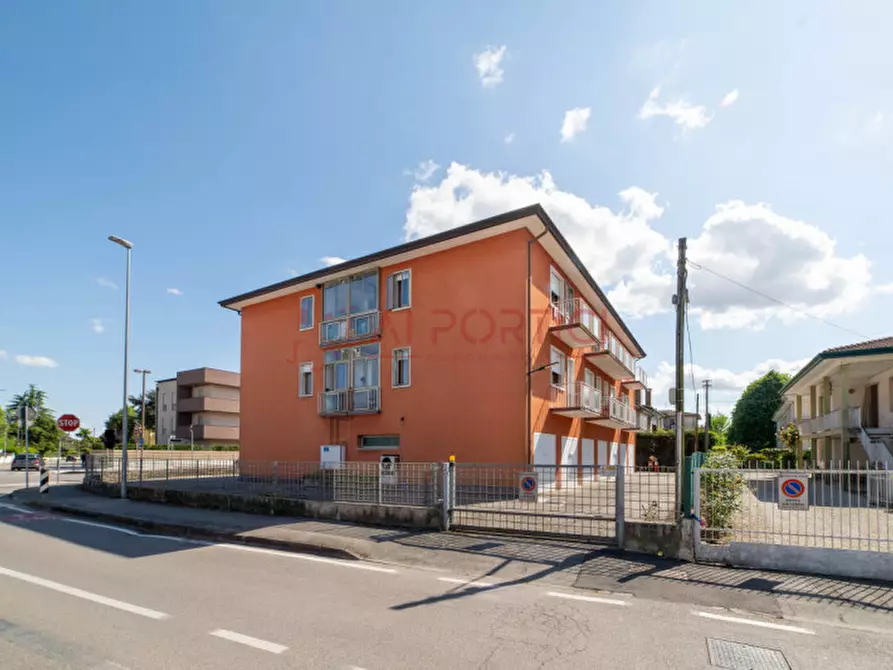 Immagine 20 di Appartamento in vendita  in Via Quattro Novembre a Piove Di Sacco