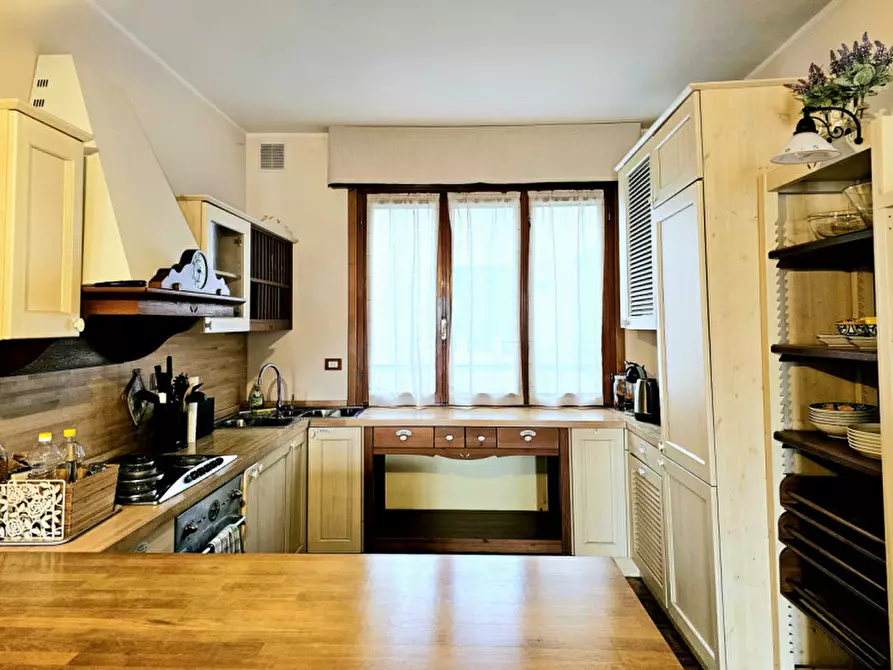 Immagine 9 di Appartamento in vendita  in PIAZZA MAGGIORE a Este