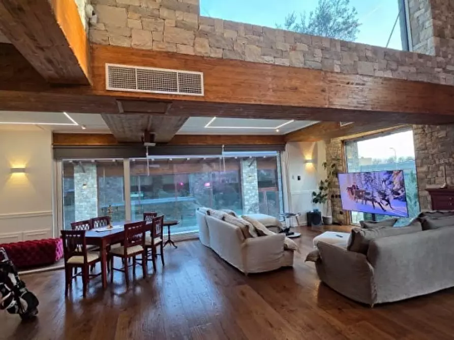 Immagine 5 di Villa in vendita  in Via Amatore Sciesa a Monza