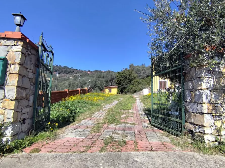 Immagine 3 di Villa in vendita  in prima collina a Moneglia