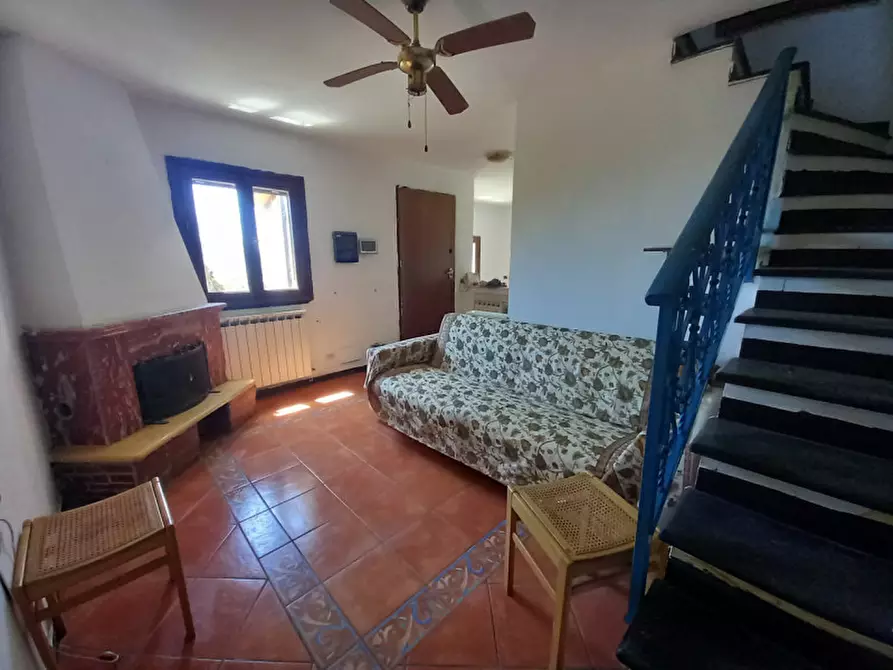 Immagine 12 di Villa in vendita  in prima collina a Moneglia