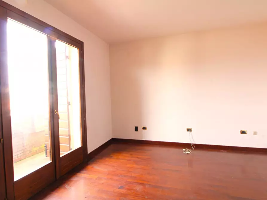 Immagine 16 di Villa in vendita  in Via Paolo Sarpi 18 a Solesino