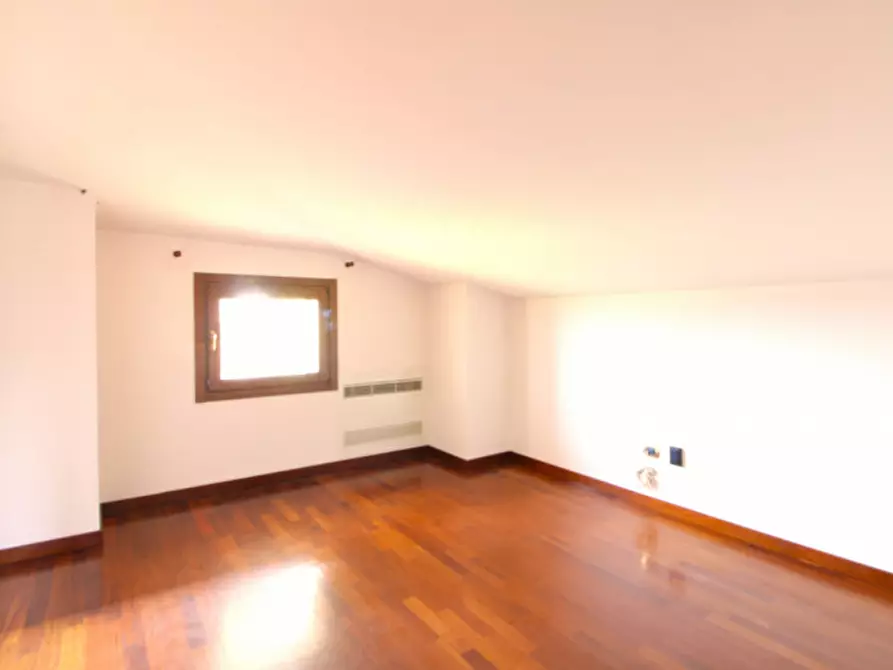 Immagine 34 di Villa in vendita  in Via Paolo Sarpi 18 a Solesino